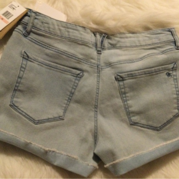 NWT Jessica Simpson Distressed Denim  “Forever Shorts” Size 28 Shorts - Picture 3 of 6